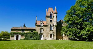 Image of Château Rouge (15 pers - pool)