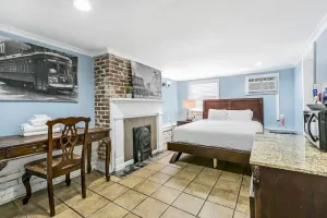 Image of Budget Friendly Room Next to City Park