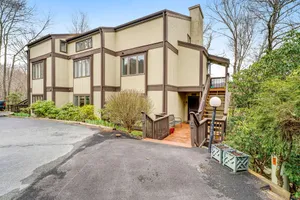 Image of Mountain view condo with deck, gas fireplace, WiFi, W\/D, & central AC