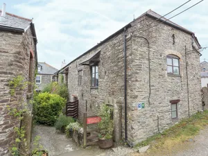 Image of Set in the peaceful countryside, yet within easy reach of the stunning Cornish beaches.