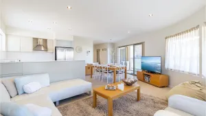 Image of Bay Break, 1 25 Voyager Cl - 50 metres to the waters edge, lift and air conditioning