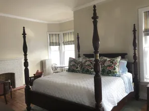 Image of Suite MaryAnne - Second Floor Guest Suite