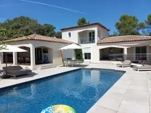 Image of villa air conditioning, heated pool, jacuzzi -