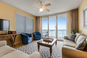 Image of Oceanfront condo with WiFi, central AC, & shared pool and hot tub - great views
