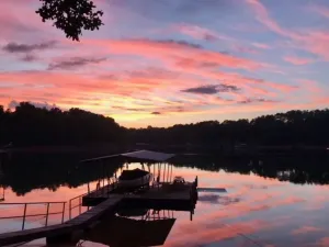 Image of Sailgate Escape \/ Lake Hartwell \/ Gorgeous Sunset Views \/16mi to Clemson