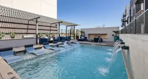 Image of 1 bdr Suite w\/ pool, workspace, 17mins from Domain