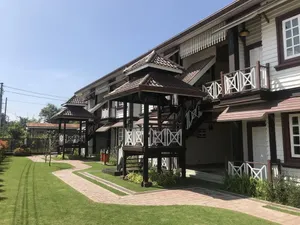 Image of Silver Lake Hotel