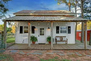 Image of Farmhouse Cottage on Private Texas Ranch