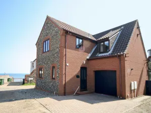 Image of Beach Retreat - E5558
