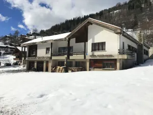 Image of Cosy apartment for 10 guests with WIFI, balcony, pets allowed and parking