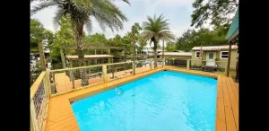 Image of Waterfront 4 bedroom. Discount available for extended or monthly rentals!