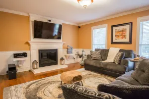 Image of Sleeps 15, Entire Home, Deep Discounts for Longer Stays