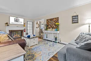 Image of Cozy Cottage Minutes From Stadiums + Parking and Fenced in Yard