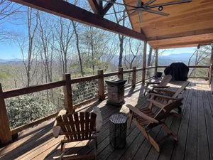 Image of Wildcat Retreat - mountain views, hot tub & more!