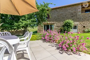 Image of Maison charmante à La Vineuse avec jardin clôturé
