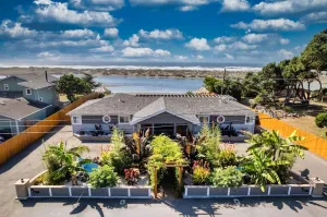Image of Pacific View - Oceanside Tropical Oasis