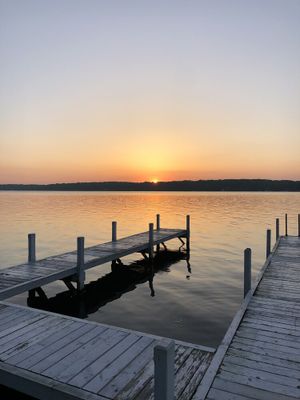 Image of Lake Delavan Guest House with boat slip!