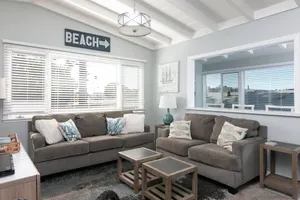 Image of Beach-block Charming Upstairs Duplex