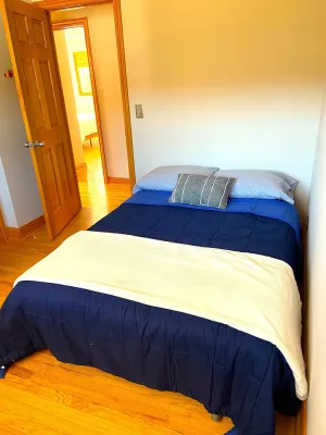 Image of Cozy 4-Bedroom Family Home - Short Walk to Michigan Stadium!