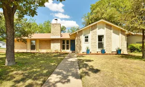 Image of GREAT 3 bed 2 bath home! Central Austin with large yard!