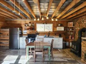 Image of Cozy cabin close to Cave Run, bordering the Daniel Boone National Forest