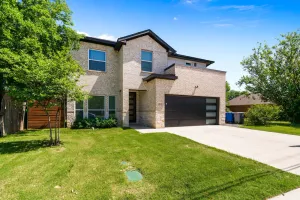 Image of Modern Rustic Farmhouse in the Heart of Dallas