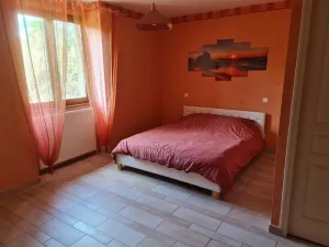 Image of Appartement 130 M² Cour Privative Ruisseau Sous Balcon
