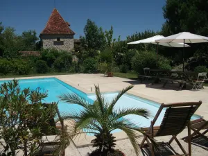 Image of 18th century renovated farm building in Gascony: Le Bourdieu de Combarrau