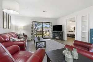 Image of 2 bedroom, 2 bath ground floor condo with indoor pool minutes from Branson strip