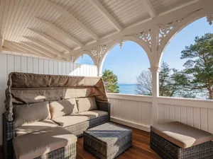 Image of Apartment with sea view, 2 bedrooms and balcony