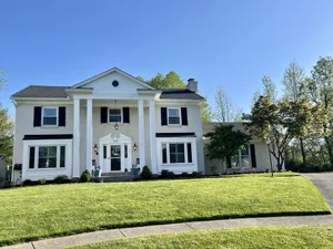 Image of Cozy and Updated Louisville Home with 4 bedrooms and a pool table and gym!