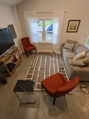 Image of Farmhouse Chic - 2 Bed, Luxe Finishes, huge yard