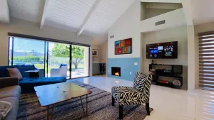 Image of 40-LOVE | Modern Makeover, 2 Ensuites & Killer Views – a Greenday property!