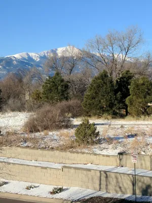 Image of Colorado Springs Getaway near AFA, hiking,  shopping and walking trail\nSTR-1308