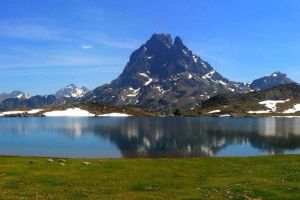 Image of HOLIDAY IN QUIET AT THE MOUNTAIN