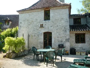 Image of luxury cottage for 2, beautiful views, large swimming pool, no children