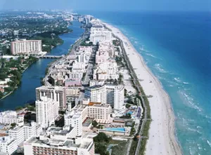 Image of Gleaming yachts and sparkling Intracoastal waters!