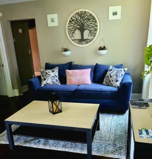 Image of Minimalist Home w\/ Yard mins to Airport & Downtown