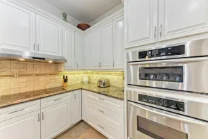 Image of La Casa Marie - 3 Bedroom Luxury Condo in Beachfront Complex - Anna Maria - By I