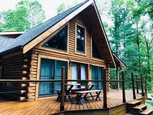 Image of Secluded, hot tub, pet friendly, New log cabin