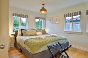 Image of King Bed Private Suite - Seattle North Ballard