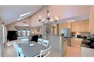 Image of Cozy Lakefront Home in Athens