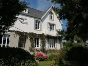 Image of Beautiful charming Home 1km from the beach