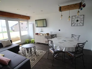 Image of Renovated 3-room apartment, sleeps 6, 150m from the slopes - Auris en Oisans