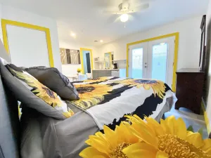 Image of Havasu Sunflower Yellow Studio Closet to London Bridge.