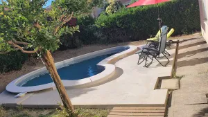 Image of F2 air-conditioned condominium with swimming pool