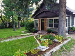 Image of Idyllic setting near Bozeman International Airport