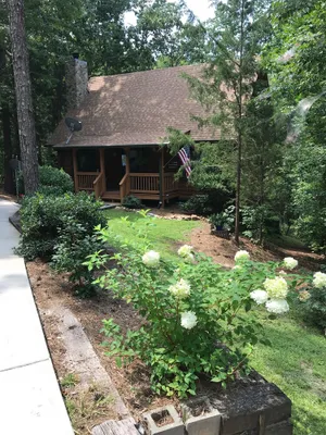 Image of Log cabin near Roosevelt Park and Callaway Gardens, Non Smoking, prefer no pets.