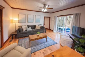 Image of Wauhatchie Blue House | Lookout Mtn. Hot Tub