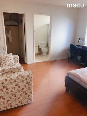 Image of Cozy private room in Alhambra Downtown Convenient步行到市中心85°面包房华人超市和餐厅